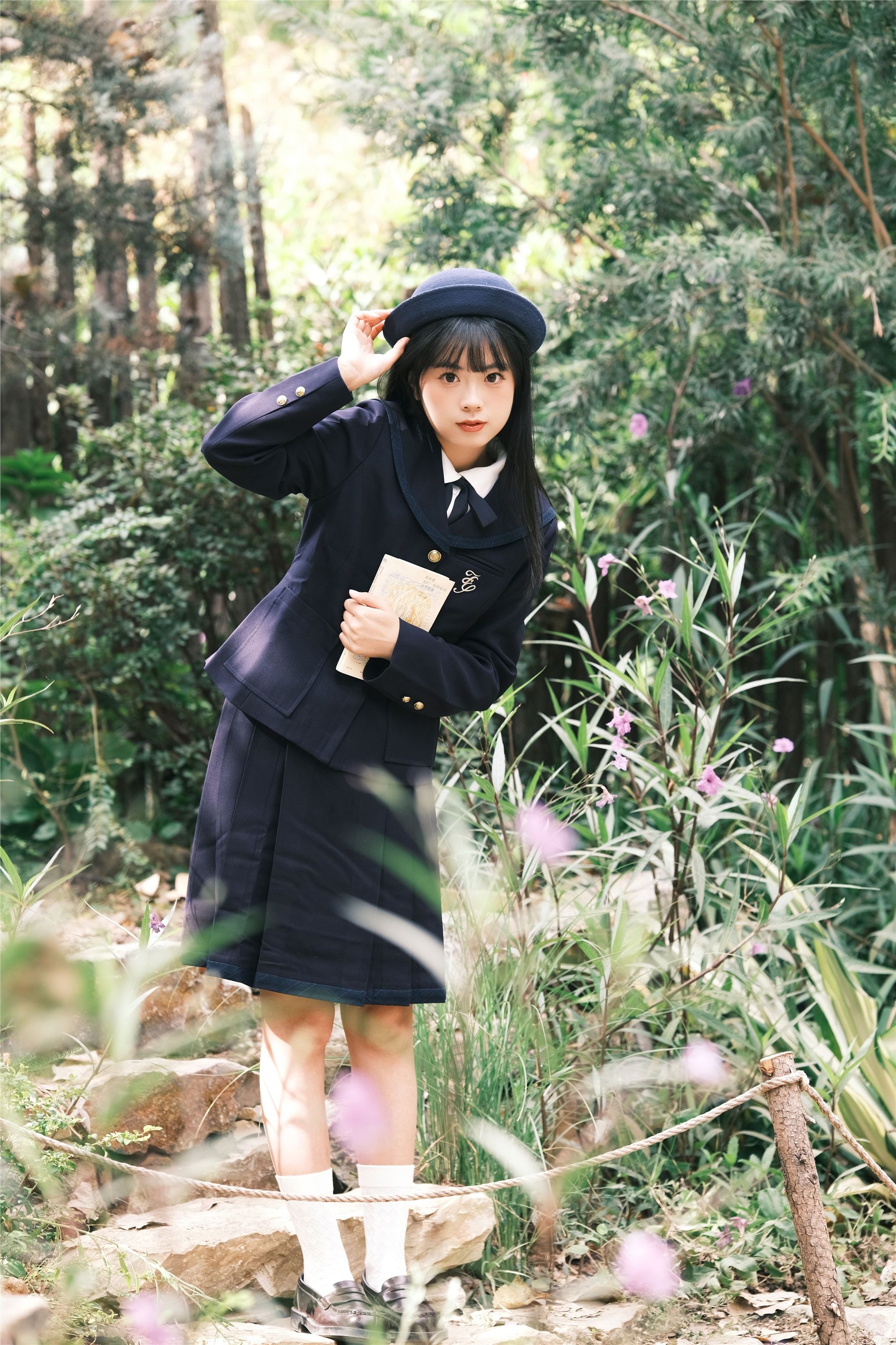 YITUYU艺图语 2025.02.06 木屋小记 一只暖暖